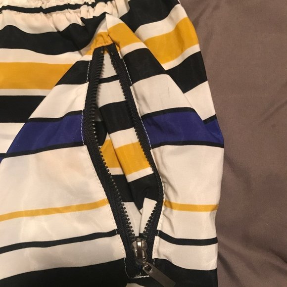 Striped Mini Dress With Pockets - Picture 5 of 7